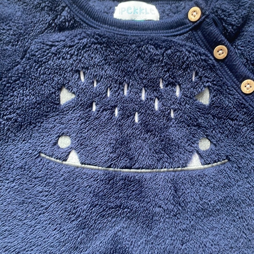 Sweater bundle - Picture 3 of 11